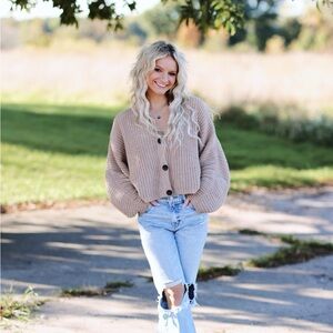 Meet your Posher, Allie